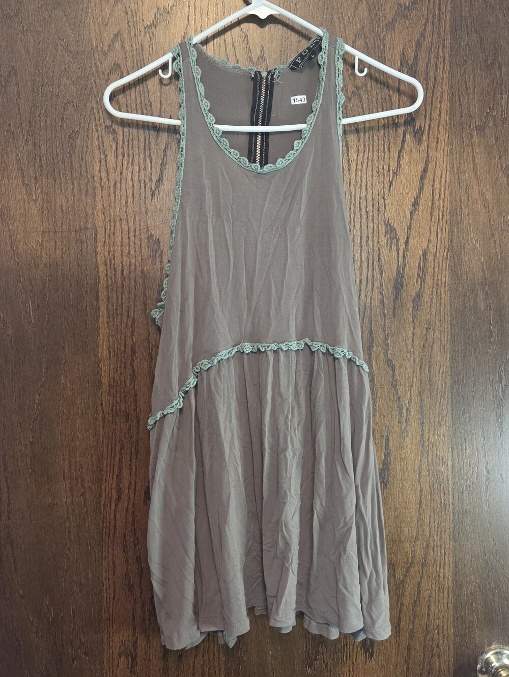 POL Sleeveless Green Dress with Lace Trim